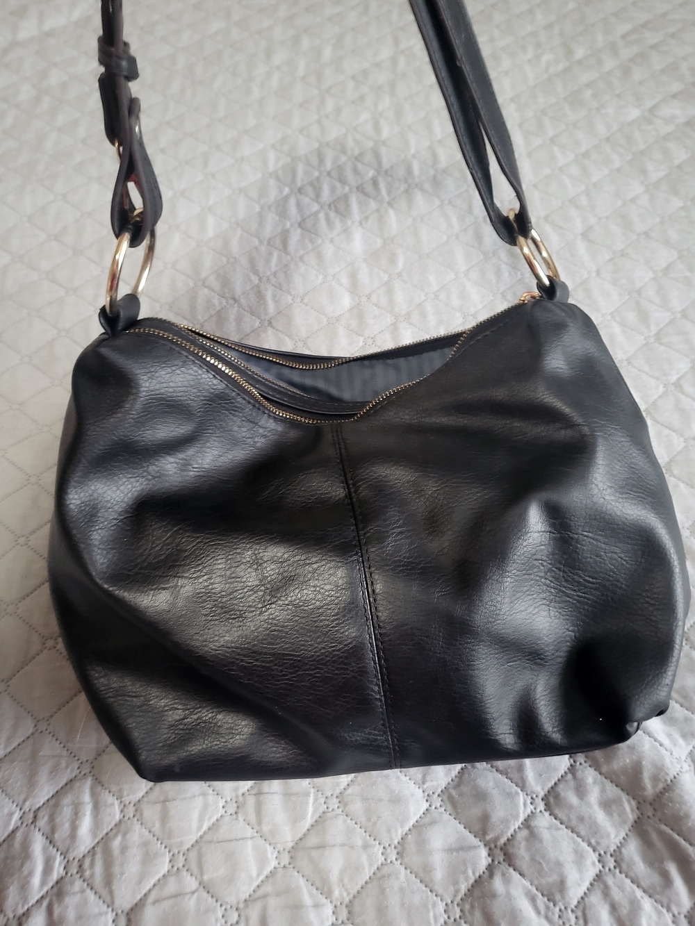 Classic Black Leather Shoulder Bag - Women - Picture 2 of 7